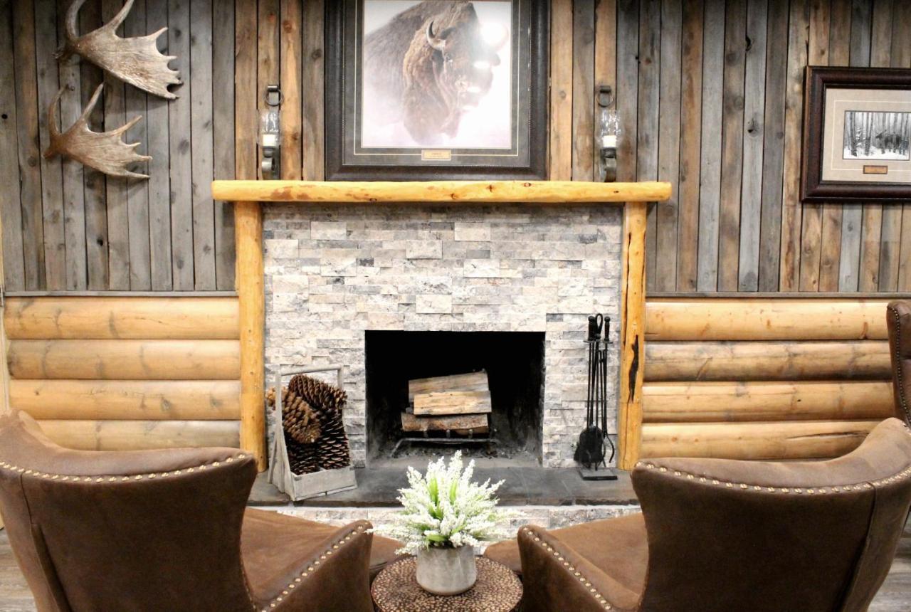 Moose Creek Inn West Yellowstone Exteriör bild