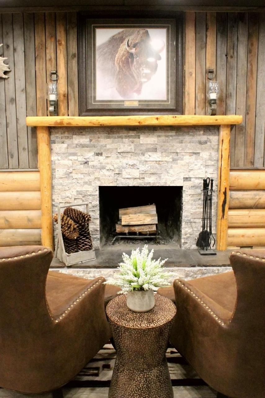 Moose Creek Inn West Yellowstone Exteriör bild