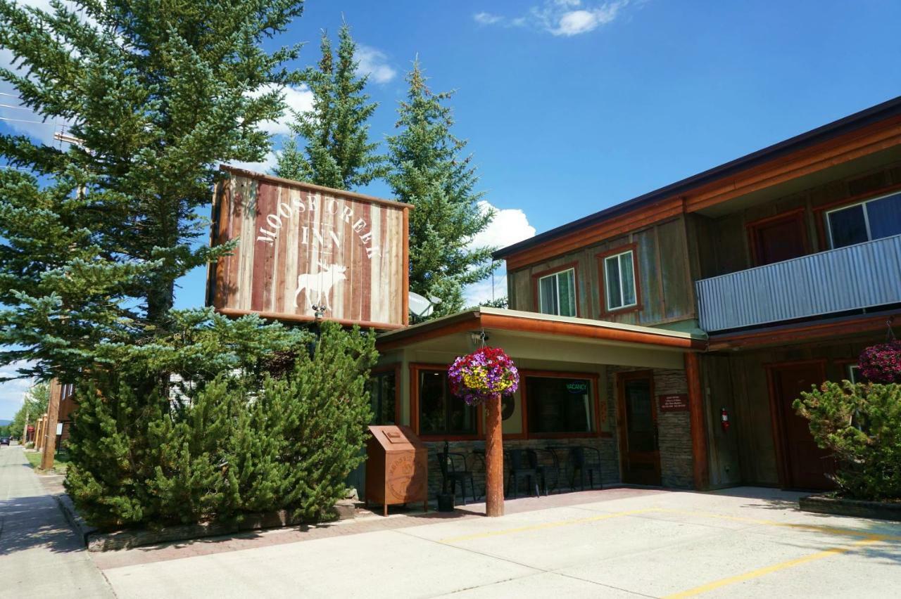 Moose Creek Inn West Yellowstone Exteriör bild