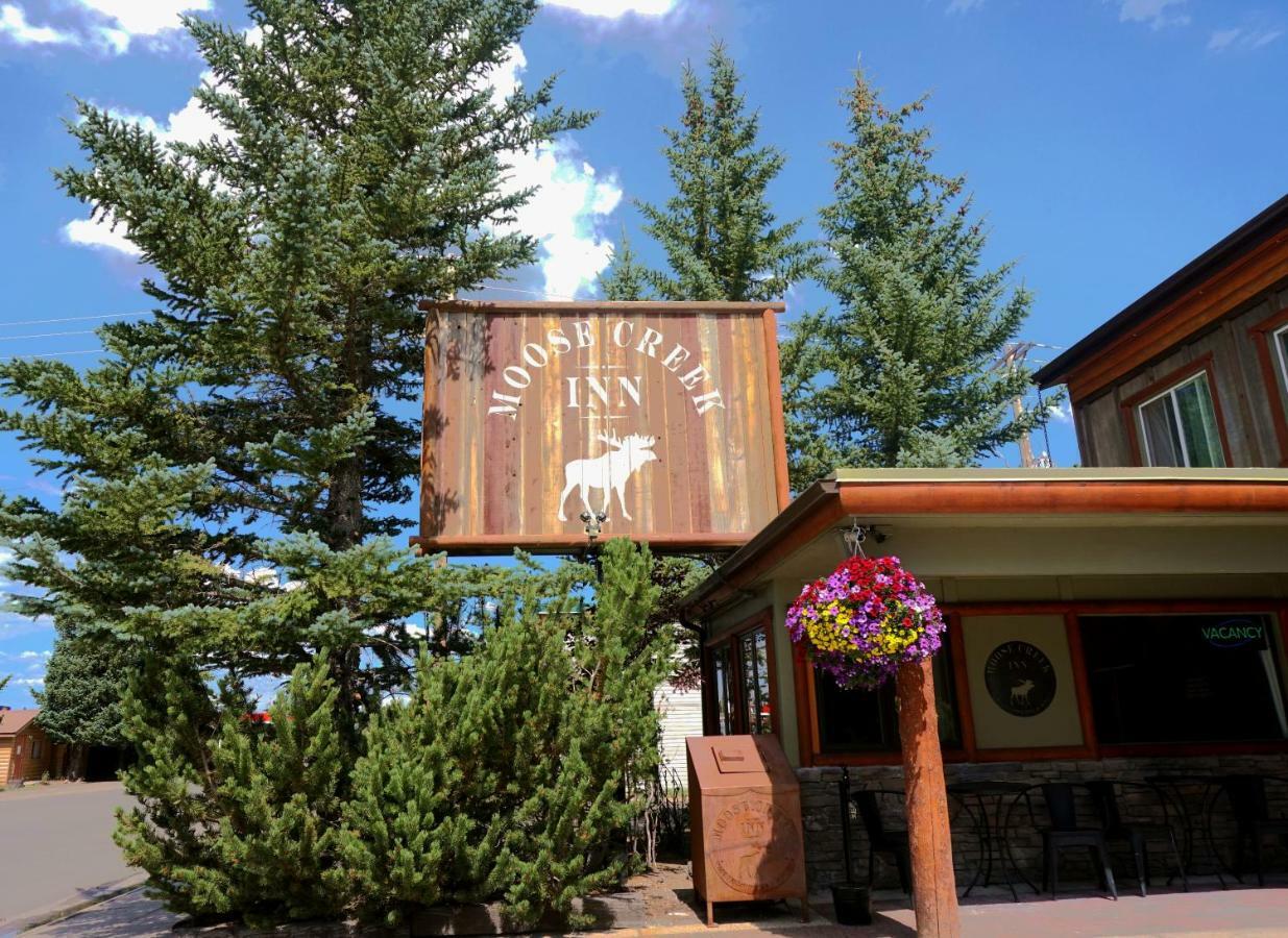 Moose Creek Inn West Yellowstone Exteriör bild